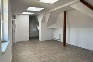 WEIHNACHTSGESCHENK: 1 MONAT MIETFREI!  Frisch renoviert zum TOPPREIS mit Tageslichtbad – Stendaler Straße 2a, 39106 Alte Neustadt, Magdeburg – Vorschaubild 1