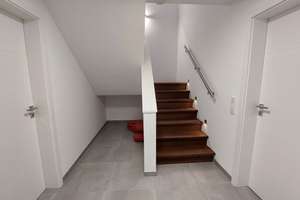 ELEGANTE DHH - NEUBAU - MIT 4 ZIMMERN, EBK, TERRASSE, GEPFLEGTER GARTEN, GARAGE AM HAUS, RUHIGE LAGE – Die vollständige Adresse der Immobilie erhältst du vom Anbieter., 64546 Mörfelden-Walldorf – Vorschaubild 28