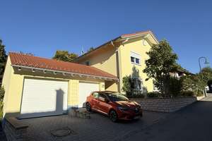 Sehr schönes 2 Fam. Haus in ruhiger Lage von Bernried zum Traumpreis!! – Ahornplatz 5, 82347 Bernried am Starnberger See – Vorschaubild 1