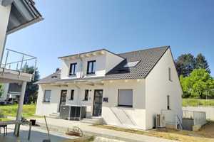 Idyllische & neuwertige 5-Zimmer-DHH mit EBK in Magstadt - Perfekt für Familien – Böblingen (Kreis) – Vorschaubild 1