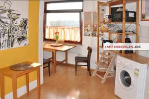IMMOBERLIN.DE - Gepflegte Stuck-Altbauwohnung mit Loggia in Trendlage beim Tempelhofer Feld – Die vollständige Adresse der Immobilie erhältst du vom Anbieter., 12051 Neukölln (Ortsteil), Berlin – Vorschaubild 3