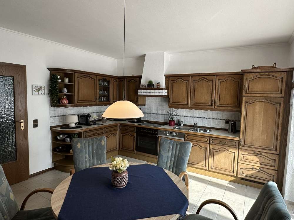 Immobilie in Ostrhauderfehn - Großzügiges Wohnhaus mit besonderem Charme, großem Garten und vielfältigen Nutzungsmöglichkeiten - Bild 7