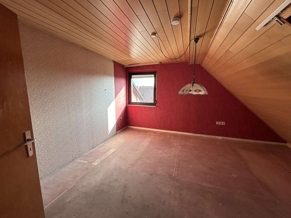 Immobilie in Wörth am Main - EFH mit viel Platz und Potenzial! - Bild 6