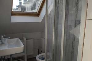 renovierte, teilmöblierte Dachgeschosswohnung in zentraler Lage – Cranachstr. 35, 45147 Holsterhausen, Essen – Vorschaubild 7