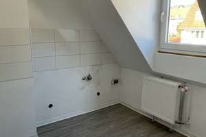 gemütliche, sanierte 2,5-Zimmer-Dachgeschosswohnung – Centrumstr. 46A, 44793 Kruppwerke, Bochum – Vorschaubild 6