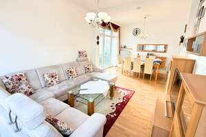 Urbanes Wohnglück: Lichtdurchflutete Eigentumswohnung mit Wintergarten-Balkon und Loft-Potenzial – Die vollständige Adresse der Immobilie erhältst du vom Anbieter., 42651 Solingen-Mitte, Solingen – Vorschaubild 2