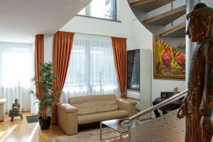 *****Über den Dächern von Golzheim! Exklusive Maisonette mit Dachterrassen & 2 TG-Stellplätzen*****