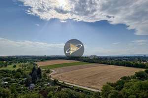 HEMING-IMMOBILIEN -  Flexible Eigentumswohnung mit zwei Einheiten und Weitblick über Mainz