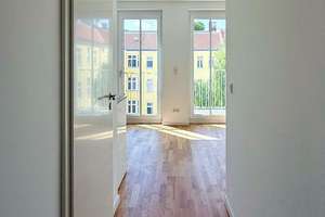 4,3% Rendite - Sonnige 1-Zimmerwohnung in Charlottenburg - Kapitalanlagewohnung! – Osnabrücker Straße 27, 10589 Charlottenburg, Berlin – Vorschaubild 10