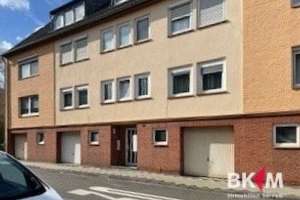 4-Zimmer-Dachgeschosswohnung mit Garage 