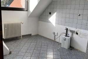 Gemütliche 3-Zimmer-Dachgeschosswohnung mit Sonnenterrasse in ruhiger Lage von Köln-Dellbrück! – Kräuterweg 12, 51069 Dellbrück, Köln – Vorschaubild 13