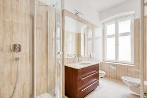 Hochwertige Maisonettewohnung mit Garten & Wasserblick im Herzen Berlins – Die vollständige Adresse der Immobilie erhältst du vom Anbieter., 10179 Mitte (Ortsteil), Berlin – Vorschaubild 8