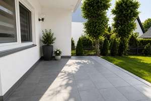Glücksgriff - Großzügige 4 Zimmer Wohnung mit Südterrasse und Balkon