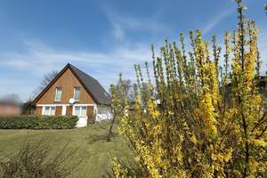 Einfamilienhaus im beliebten Birkenhain – Die vollständige Adresse der Immobilie erhältst du vom Anbieter., 17449 Trassenheide – Vorschaubild 1