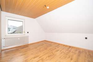 Familienschatz in ländlicher Lage – Ihr neues Zuhause mit viel Platz und Möglichkeiten! – Die vollständige Adresse der Immobilie erhältst du vom Anbieter., 97618 Unsleben – Vorschaubild 10