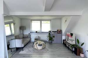 Großzügige, helle 1-Zimmer Dachgeschoss-Wohnung – Die vollständige Adresse der Immobilie erhältst du vom Anbieter., 51107 Ostheim, Köln – Vorschaubild 1