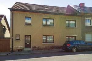 Platz für die ganze Familie – Zweifamilienhaus zentral und ruhig gelegen

 – Die vollständige Adresse der Immobilie erhältst du vom Anbieter., 39288 Burg – Vorschaubild 2