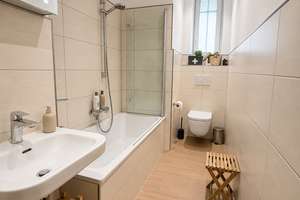 Kreuzviertel DELUXE - Hochparterre-Altbau mit Südterrasse, Sauna und Designküche – Die vollständige Adresse der Immobilie erhältst du vom Anbieter., 44139 Westfalenhalle, Dortmund – Vorschaubild 9
