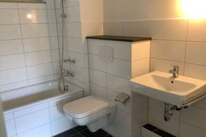 Schöner Wohnen: weitläufige 3-Zimmer-Wohnung - Offene Besichtigung! – Württemberger Allee 22, 33689 Sennestadt, Bielefeld – Vorschaubild 2