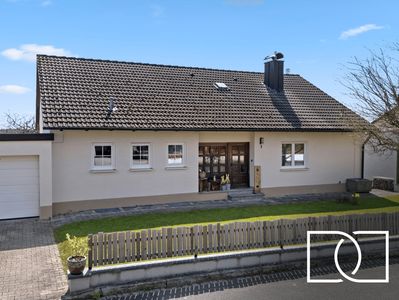 Naturnahe Lage! Modernisiertes Einfamilienhaus mit traumhaftem Garten und Ausbaupotenzial