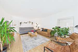 Großzügige 4,5-Zimmer-Wohnung mit zwei Balkonen und zwei Stellplätzen in Düsseldorf-Mörsenbroich – 40470 Mörsenbroich, Düsseldorf – Vorschaubild 2