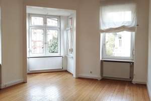 Gepflegte 5-Zimmer-Wohnung mit Balkon in Wiesbaden Westend