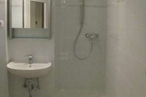Stilvolle 2-Zimmer-Dachgeschosswohnung in ruhiger Bestlage von Waldtrudering – optional teilmöbliert – Waterbergstraße 24, 81827 Waldtrudering, München – Vorschaubild 12