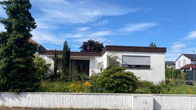 🏡 Großzügiger Winkelbungalow (210 m²) in Top-Lage von Homburg-Beeden mit Terrasse & Doppelgarage