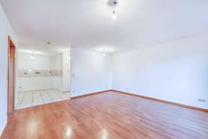 +++ Einbauküche NEU - zentral, bequem & renoviert - französischer Balkon - inklusive TG-Stpl. +++ – Daimlerstraße 54, 70372 Cannstatt-Mitte, Stuttgart – Vorschaubild 8