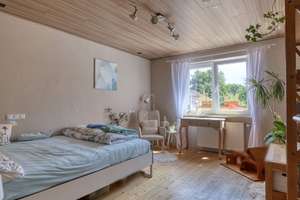 Umfangreich saniertes Wohnhaus mit ca. 260 m² Wohnfläche in ruhiger Ortsrandlage - Memmelsdorf - OT – Die vollständige Adresse der Immobilie erhältst du vom Anbieter., 96117 Memmelsdorf – Vorschaubild 6