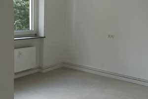 Frisch sanierte zwei-Zimmer-Wohnung in super Lage! – Tannenbergstr. 8, 38126 Braunschweig – Vorschaubild 2