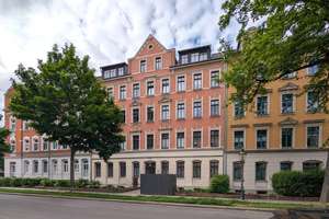 Stadtleben genießen – Ruhig wohnen: 3-Zimmer-Wohnung mit Balkon in Altendorf