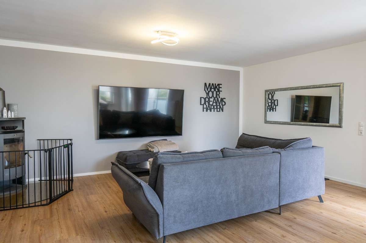 Immobilie in Friedelsheim - Vielseitiges 1-2-Familienhaus mit Halle, Hof und Garten in Friedelsheim! - Bild 9