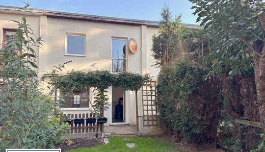 Bild von Mittelreihenhaus mit Herz und Entwicklungspotenzial in Hamburg/Bramfeld.