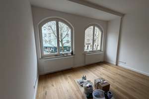ERSTBEZUG: Helle, schöne sanierte 3-Zimmer-Wohnung im 1. OG (1. OG rechts B) – Kopernikusplatz 13, 90459 Galgenhof, Nürnberg – Vorschaubild 11