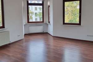 Lichtdurchflutete 2-Zimmer-Altbauwohnung im Westend mit praktischem Grundriss – Kurt-Schumacher-Ring 41, 65195 Westend / Bleichstraße, Wiesbaden – Vorschaubild 2