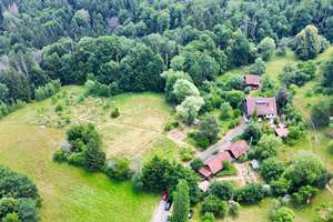Traumkulisse mit Talblick: 3,5 ha für Wohnen, Arbeit, Freizeit, Tierhaltung und kreative Projekte – Die vollständige Adresse der Immobilie erhältst du vom Anbieter., 74420 Oberrot – Vorschaubild 1