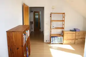 Helle kleine, gemütliche 2-Zimmer DG Wohnung in der direkten City – Braunschweig – Vorschaubild 1