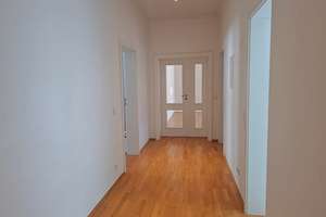Bezugsfreie 3-Raum-Wohnung am Elstermühlgraben mit Balkon, Lift und Tageslichtbad – Die vollständige Adresse der Immobilie erhältst du vom Anbieter., 4105 Zentrum-Nordwest, Leipzig – Vorschaubild 10
