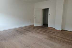 Wunderschöne 4,5-Zimmer-Wohnung - ideal für 3er/4er-WG -  optional auch mit Garten(anteil)