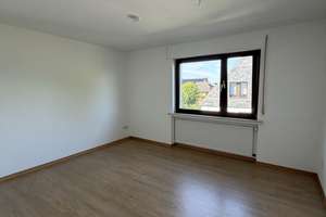 **** Hübsche Maisonette-Wohnung mit Gartennutzung und Terrasse.... **** – Die vollständige Adresse der Immobilie erhältst du vom Anbieter., 42655 Burg/Höhscheid, Solingen – Vorschaubild 4
