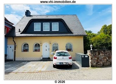 Mondänes Einfamilienhaus mit Klimaanlage und einer riesigen Terrasse, sucht SIE in Hochheim !!!