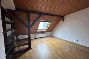 Großzügiges Potenzial: Zehn-Zimmer-Wohnung in Berlin – Beusselstraße 8, 10553 Moabit, Berlin – Vorschaubild 5