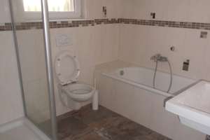 großzügige 4 Zimmer Wohnung mit offenem Küchen-/Wohnbereich und Gartenanteil – Weserstr. 227a, 27572 Wulsdorf, Bremerhaven – Vorschaubild 4