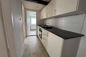 Charmante 2-Zimmer-Dachgeschosswohnung in ruhiger Innenhoflage – Blocksberg 11b, 24103 Damperhof, Kiel – Vorschaubild 3