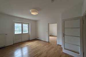 * Schwabing * Ab sofort * 3 Zimmer * 2er WG geeignet * Wohnzimmer * Balkon * – Leopoldstrasse 105, 80802 Münchner Freiheit, München – Vorschaubild 1