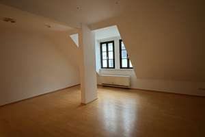 Helle 2-Zimmer Dachgeschosswohnung in Wiesbaden-Mitte – Hellmundstraße 53, 65183 Westend / Bleichstraße, Wiesbaden – Vorschaubild 9