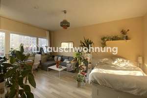 Tauschwohnung: Helle 1-Zi Studio mit balkon Kreuzberg/Mitte gegen 3+ Zi
