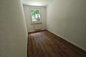 Neu renoviert! Helle 3-Zi. mit Balkon, Wanne & Laminat in ruhiger Lage!  – Würzburger Straße 36 B, 9130 Sonnenberg, Chemnitz – Vorschaubild 17
