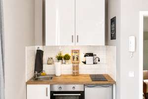 Modernisierte Altbauwohnung in zentraler Lage – möbliert, bezugsfrei & provisionsfrei – Ellerstraße 204, 40227 Oberbilk, Düsseldorf – Vorschaubild 5